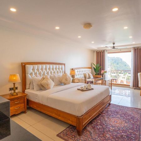 Perfectstayz Mokshada Suites Мусори Екстериор снимка