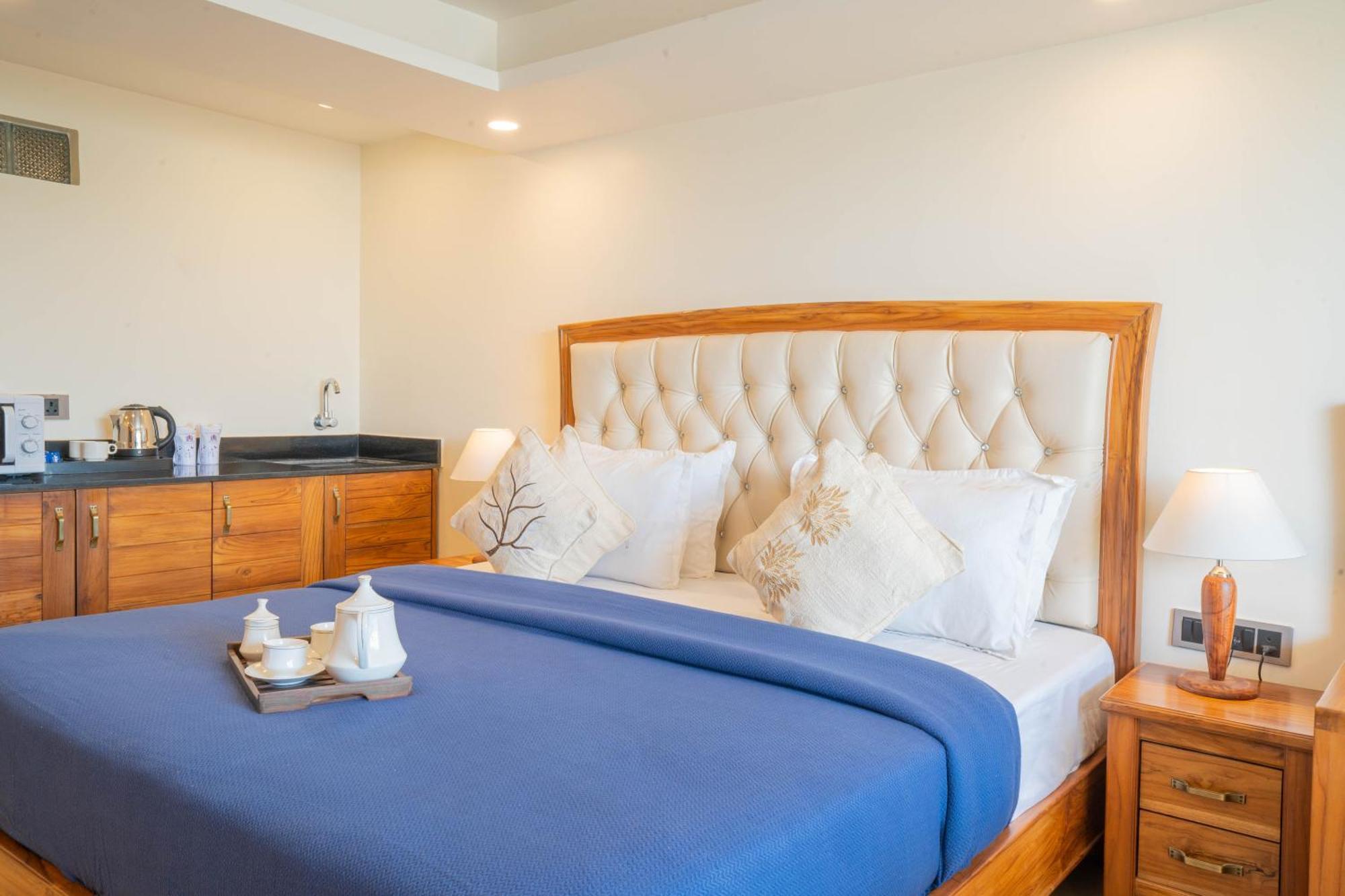 Perfectstayz Mokshada Suites Мусори Екстериор снимка