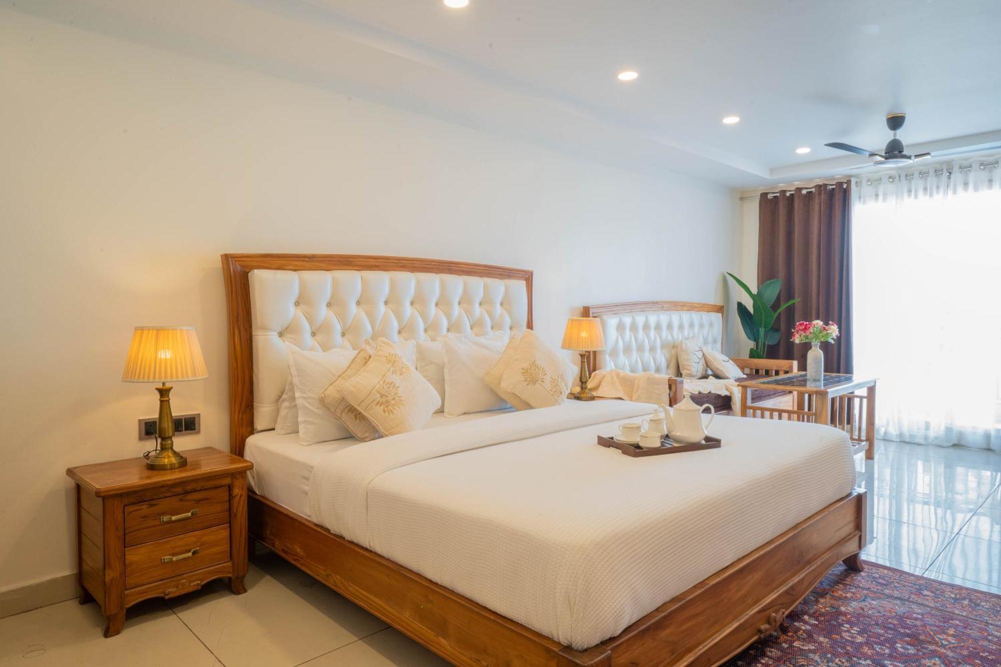 Perfectstayz Mokshada Suites Мусори Екстериор снимка